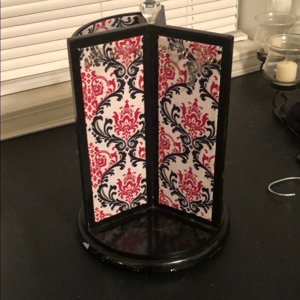 Jewelry holder
